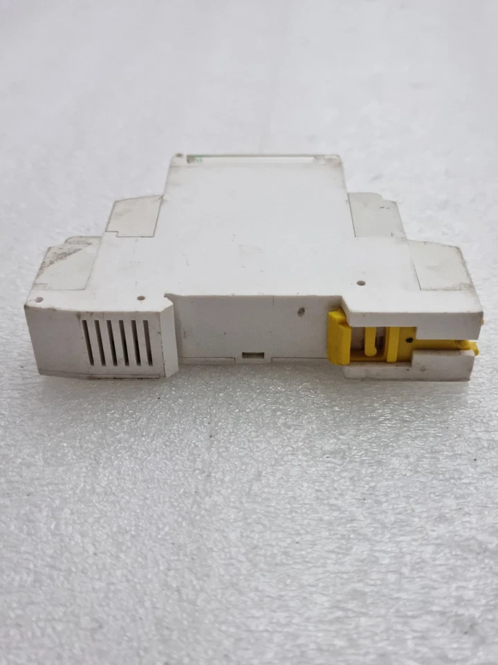 Schneider Electric IRTA Time Delay Device 0.1s-100h 24-240Vac 50-60Hz Free Ship